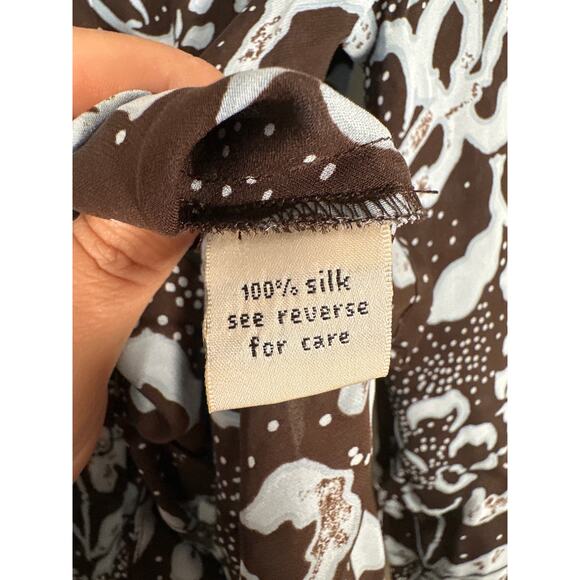 Tyler Boe Size 8 Button Up Brown Blue Floral Womens 100% Silk Blouse - Picture 10 of 11
